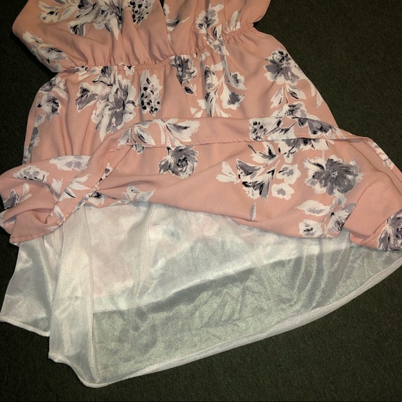 Tobi Mia blush floral print day dress size M - Picture 5 of 8